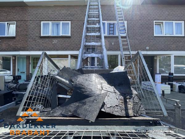 Kosten dakreparatie: dakschade aan flatgebouw in Brabant Kosten dakreparatie: dakschade aan flatgebouw in Brabant