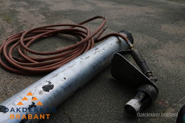 Dakdekker gasbrander en gereedschap voor spoedklus in Brabant Dakdekker gasbrander en gereedschap voor spoedklus in Brabant