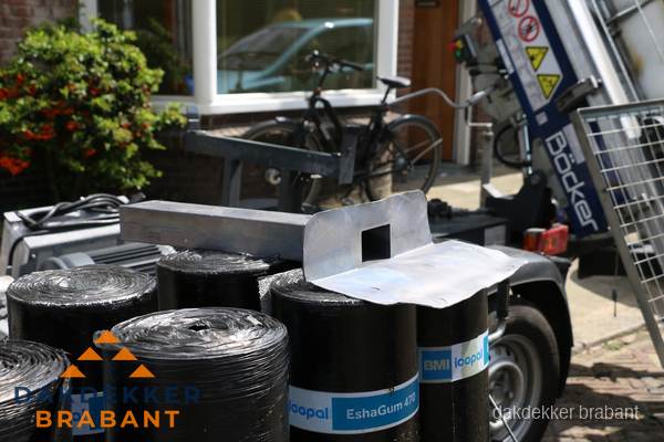 Dakbedekkingsmateriaal en dakgoot onderdelen in Brabant Dakbedekkingsmateriaal en dakgoot onderdelen in Brabant